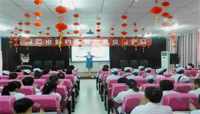 菏澤市婦幼保健院培訓(xùn)禮儀培訓(xùn)現(xiàn)場(chǎng)